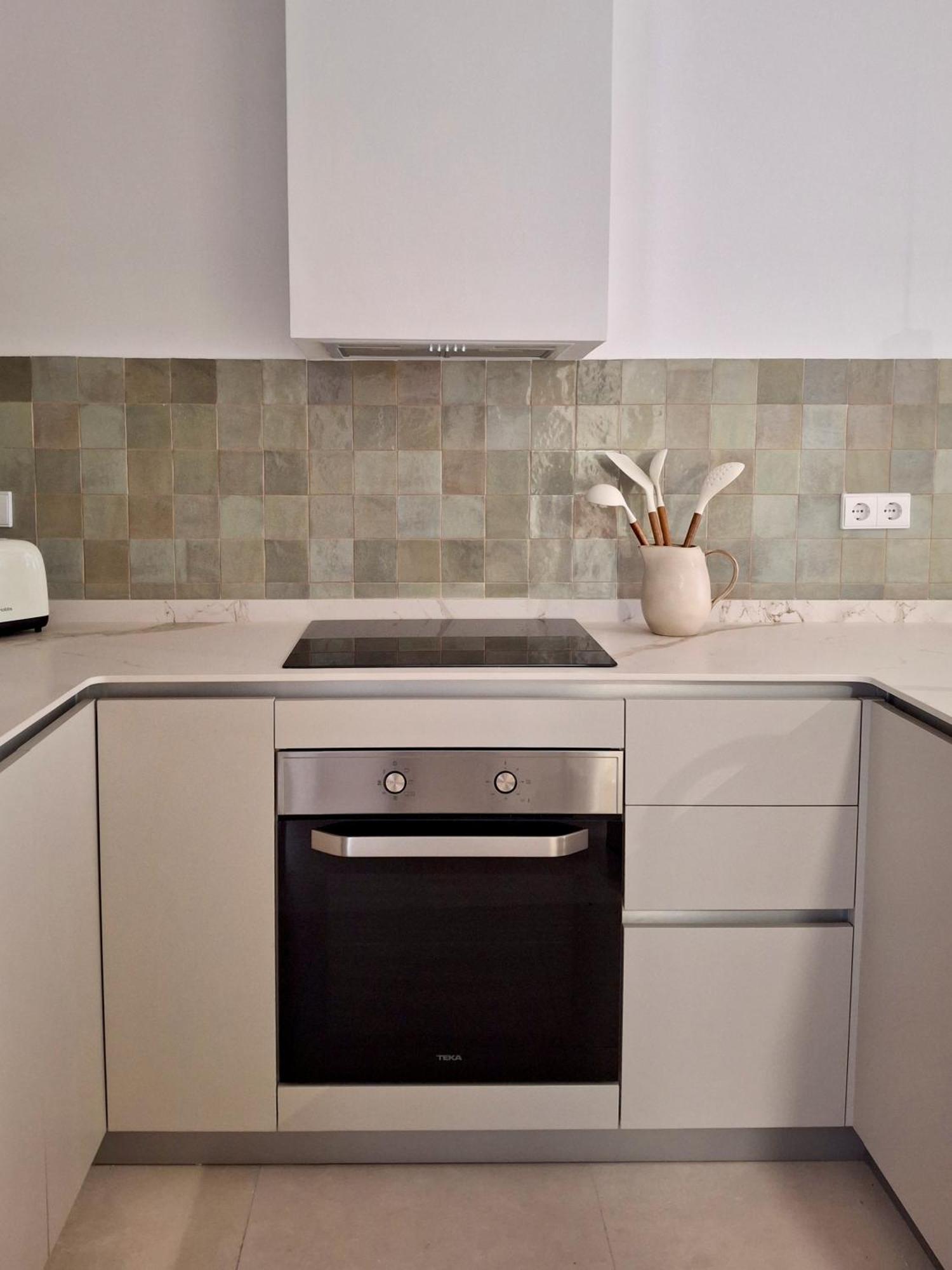 Bonito Apartamento De 2 Habitaciones Cerca De La Estacion Joaquin Sorolla บาเลนเซีย ภายนอก รูปภาพ