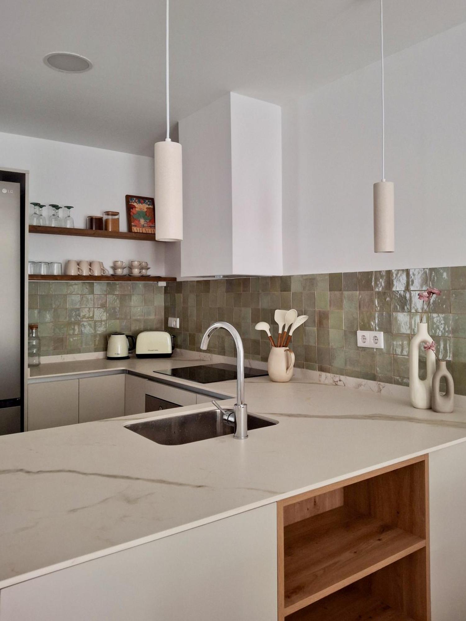 Bonito Apartamento De 2 Habitaciones Cerca De La Estacion Joaquin Sorolla บาเลนเซีย ภายนอก รูปภาพ
